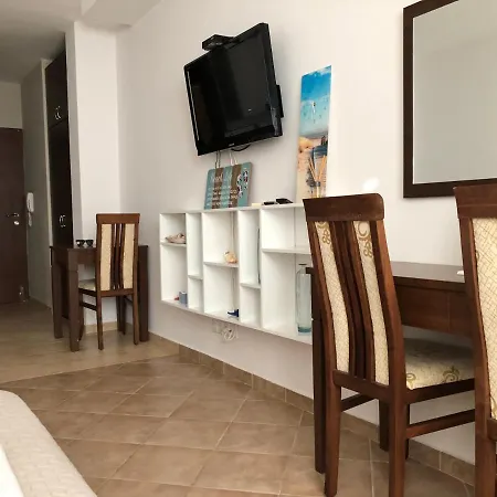 Studio In Green Life Апартаменты *